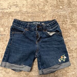 Cat & Jack Blue Relaxed Midi Denim Shorts size S 6/7